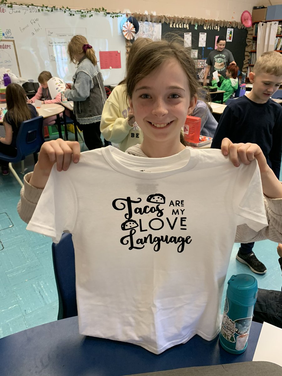 barboursme5's tweet photo. Our class has been designing and making our own year end shirts :) @jpmhall10 @stmaryselem #creativity #cricut #DreamTeam #YearEndFun https://t.co/1Mfd4uBFPR