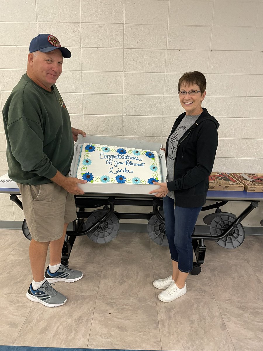 Congratulations Linda on your retirement after 27 years of service to the Hilbert School District!  We will miss you!