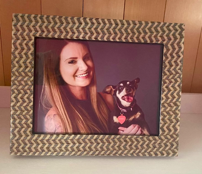 LoyalMemorials's tweet photo. "I am extremely happy with my picture frame urn. It is beautiful. Max and Miles were very helpful and went above and beyond to make sure everything was perfect for me. Excellent customer service and excellent item. Shipping was very fast and packed well." - Thank you Lyssa! https://t.co/WfP1Vg6kw3