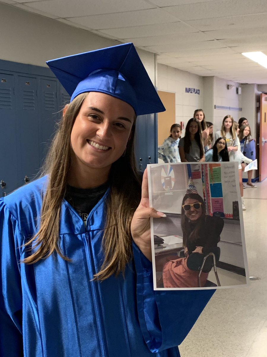 Megan Bonett tweet media