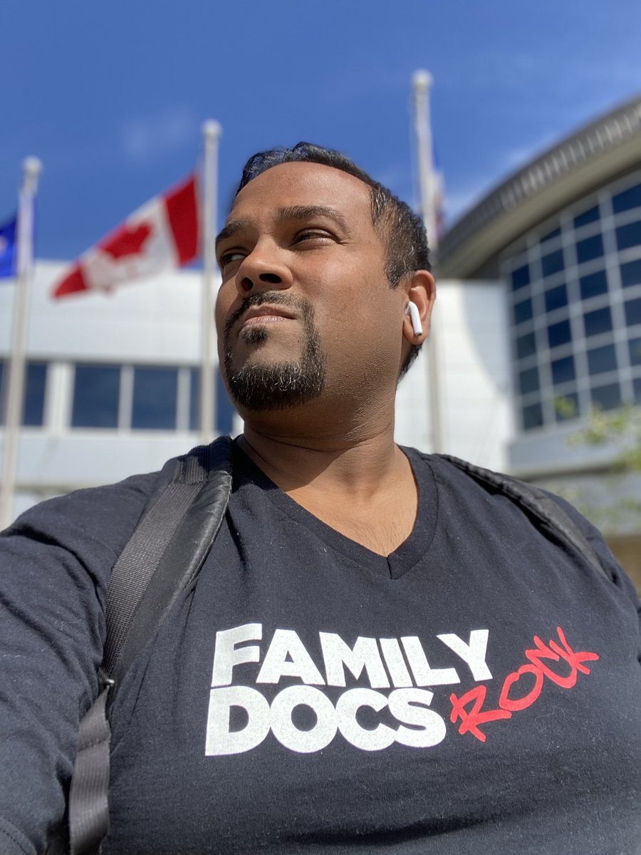 dinesh6w's tweet photo. This is my favourite shirt to wear around Edmonton right now.  While a bit of a narcissistic flex, I also want to honour my fellow brothers and sisters in arms battling in clinic on the daily. 

I firmly believe Family Doctors save our system. Here’s why…

#FamilyDocsRock
🧵 https://t.co/ZlO5xdzim4