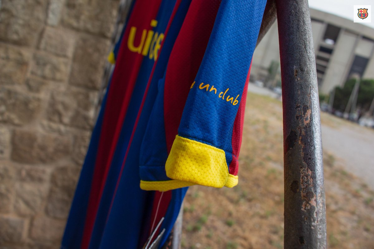 memorabilia1899's tweet photo. Official home shirt of @FCBarcelona @andresiniesta8 from the season 2010/11.BNWT.
#FCBarcelona #iniesta8 #1899
#andresiniesta8 #Camiseta
#fcbarcelonacollection
#memorabilia1899 #CollectorClub
#Nike #homeshirt #Barça
👕🟥🟦🟨 https://t.co/zt3N13tQuc