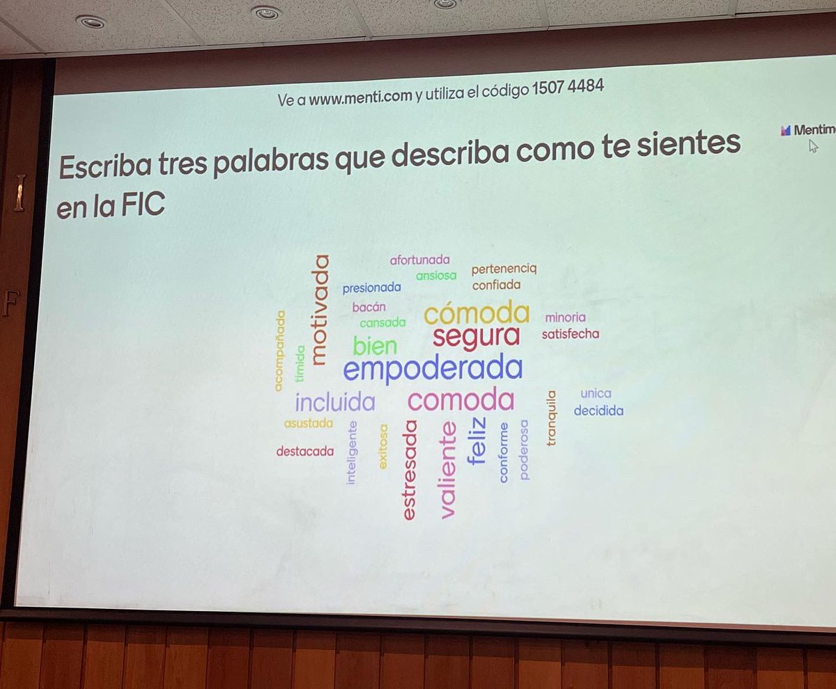 AstroUDP's tweet photo. Todas quedamos #Motivadas por la charla de #SaraArancibia "El Viaje de ser Ingenieras" hoy en @IngCienciasUDP ☺️
La #ComunidadMujeresenFIC cada día más fuerte 💪🏼
@udp_cl https://t.co/Urv5xRevSr