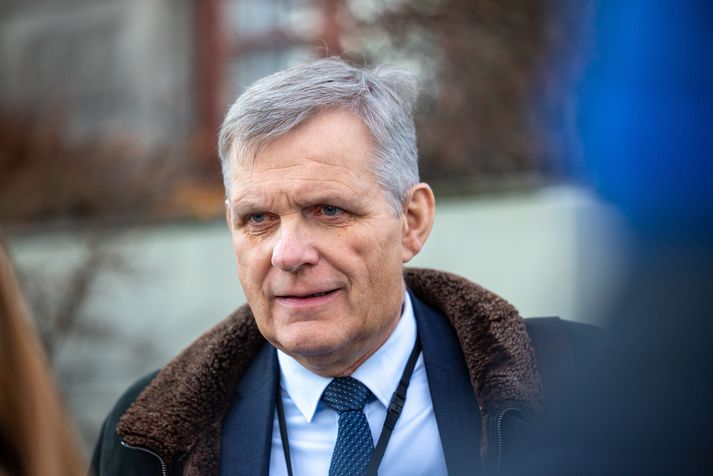 Er ekki mikið inní Star Wars en hvað er þessi að gera í ríkisstjórn á lítilli eyju á norðurhveli jarðar?