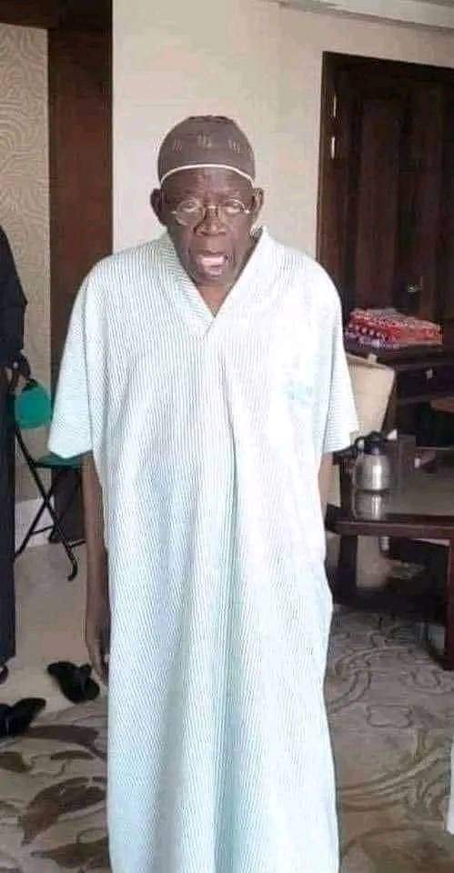 Gaarlord's tweet photo. How on Earth can I present this man as my present 😩😩😩😩

Please retweet let Nigerians see their president o
#PeterObi2023 #PeterObi #kelly #TikTok  President Buhari #osibanjo #APCPresidentialPrimaries MC Oluomo Nigerians Tinunubu #Jagaban https://t.co/aWYdDDBu4K