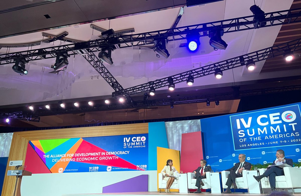 🖌IV Cumbre de CEO de las Américas con la participación del presidente de la #RepúblicaDominicana 🇩🇴 <a href="/luisabinader/">Luis Abinader</a> con los mandatarios de Panamá 🇵🇦 y Costa Rica 🇨🇷,  <a href="/NitoCortizo/">Nito Cortizo</a>  <a href="/RodrigoChavesR/">Rodrigo Chaves</a> 🖌#PincelDigitalDO