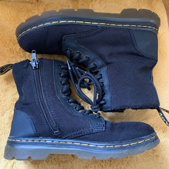 senecarocks06's tweet photo. So good I had to share! Check out all the items I'm loving on @Poshmarkapp #poshmark #fashion #style #shopmycloset #converse #bcbgeneration #drmartens: https://t.co/nbFM2rtrCk https://t.co/BBoMxwx3ka