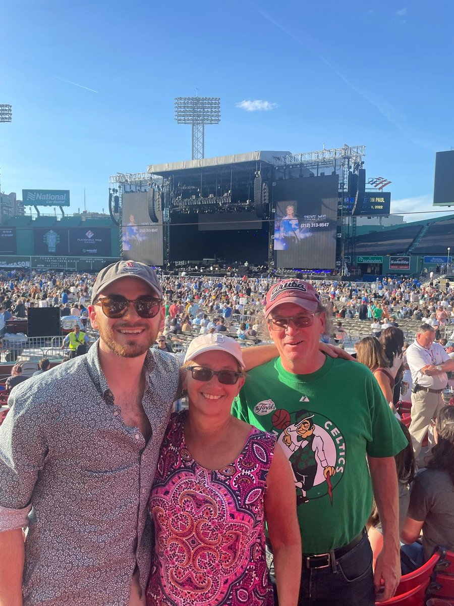 VideoJeff15's tweet photo. Fenway Park https://t.co/THlkI5JtYg