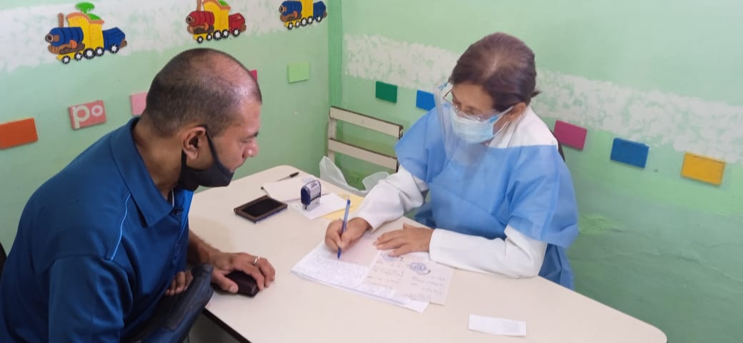 EbMonsenor's tweet photo. #Fotos Gran abordaje social medico asistencial en nuestra institución visita de la Alcaldesa de Valera @angiequintaPSUV beneficiando más de 1600 personas. Gracias a nuestro Gobernador Mayor Gerardo Marquez @MPPEDUCACION @MariiaPalomares @Gerardo4fPsuv @ZonaEduTrujillo @zaacrojo https://t.co/VFgGP6YbAH