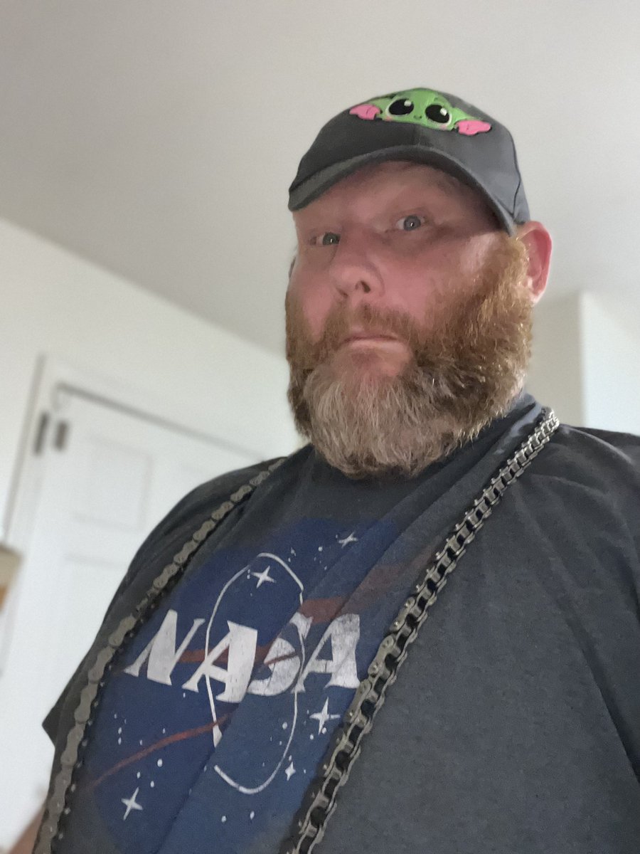 davidbates's tweet photo. Daughters new bike chain came in today and this happened. #nerd #hightechredneck https://t.co/X4z6Xk44Av