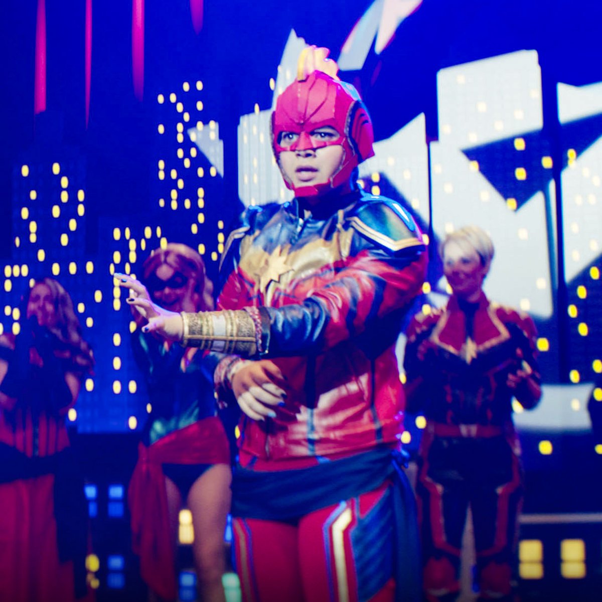 MCU_Direct's tweet photo. From 1-10, how would you rate #MsMarvel's premiere?

Our review of the first two episodes: https://t.co/faHzPfSwM0 https://t.co/dvNFvEF6R2