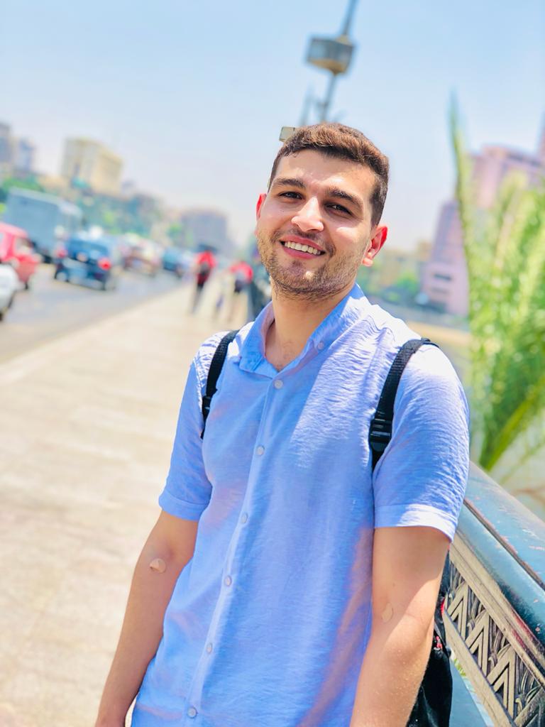 imghazy1's tweet photo. نفسياً:
شعورك بالرضى عن نفسك ، أهم من شعورك بأن الجميع راضي عنك .. https://t.co/w1ivDkE2x3