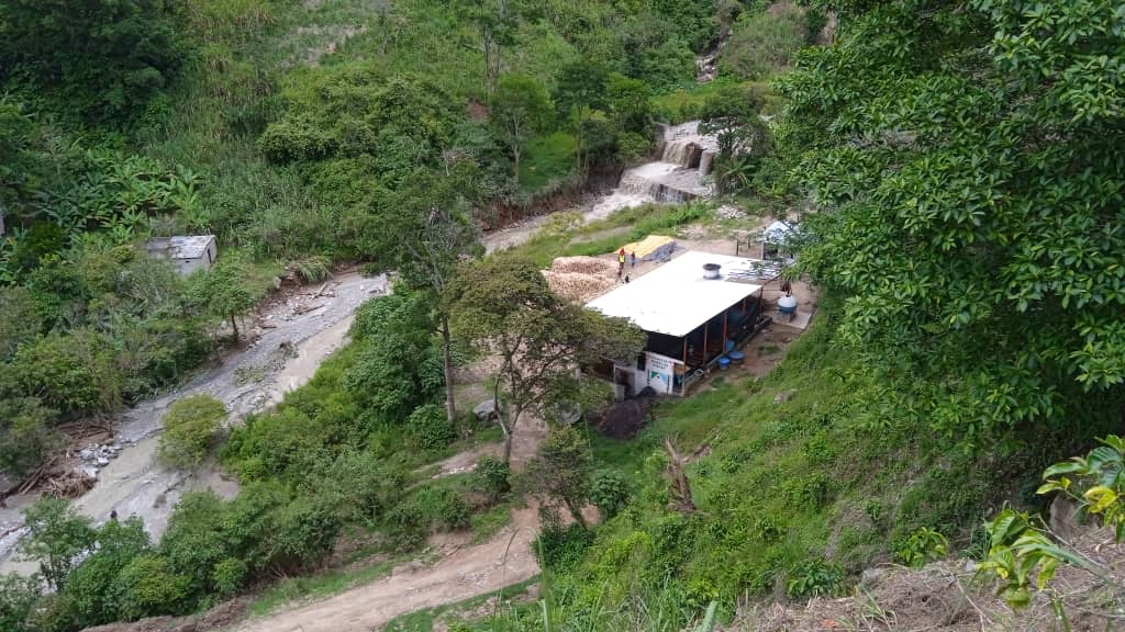Sistema Nacional de Gestión de Riesgo 
Zoedan Mérida 

📌 Debido a las fuertes precipitaciones en el estado Mérida nuestros funcionarios han realizado inspecciones a las comunidades afectadas por la crecida de la Quebrada La Astillera, en el sector La Trinidad, calle Coromoto,