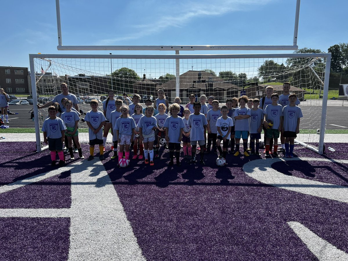BEASTGIRLSOCCER's tweet photo. Two great days to start camp! Shoutout to @BEastBoysSoccer and their players/coaches for helping with the 3-8 graders and their hard work in their sessions. Great turnout so far, looking to continue to get better tomorrow and Friday! https://t.co/zHWkjNSBfU