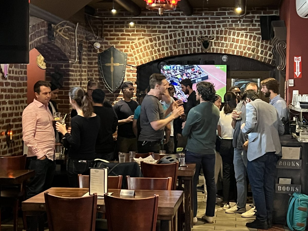 Thanks for a great fintech happy hour @haydenalcalde <a href="/ralicapvc/">RaliCap</a> and <a href="/QuonaCapital/">Quona Capital</a> —- cc <a href="/NiumGlobal/">Nium</a> <a href="/prajitn/">Prajit Nanu</a>