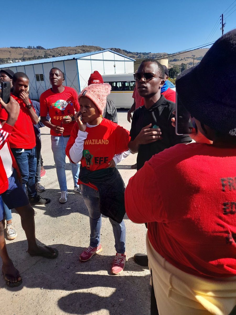 EffSwaSC's tweet photo. EFF SSC  led by the capable president cde Brutos Dlamini at LUCT today to send a message to the administration to stop interfering with SRC elections. Only the students should decide who they see fit to lead them
#Asijiki 
#SitofundzaNgenkhani❤💚🖤 https://t.co/2exhx624k2