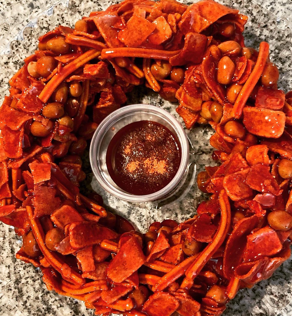 SweetsSnacks's tweet photo. Celebra este día del padre con una rica botanita y disfruta de la rosca de cazares y frituras con chamoy #diadelpadre #botana #cazares #chamoy #SweetsAndSnacks https://t.co/tcgfiTpRud