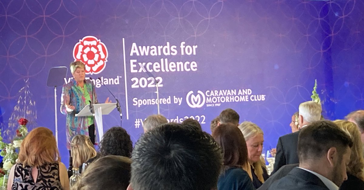 Our host for the evening is the very lovely <a href="/clarebalding/">Clare Balding 💙</a>, awarded her CBE just a few days ago! She’s also host of <a href="/VisitBHam/">VisitBHam</a>’s Commonwealth Games next month 👏🏼 #VEAwards2022