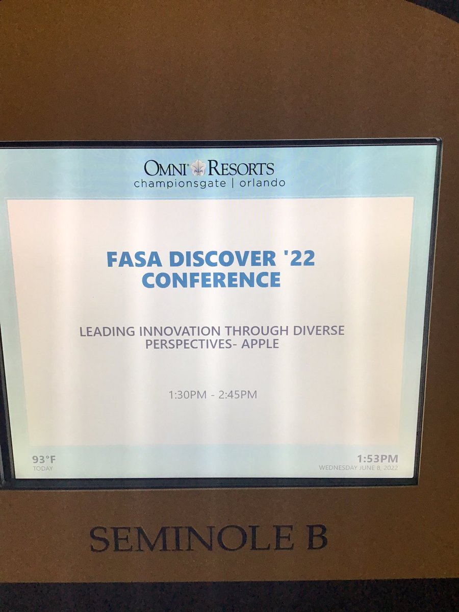 SchoolLeadersFL's tweet photo. Apple Education presenting “Leading Innovation Through Diverse Perspectives”. #FASAConf #Discover22 https://t.co/ewESotkIcL