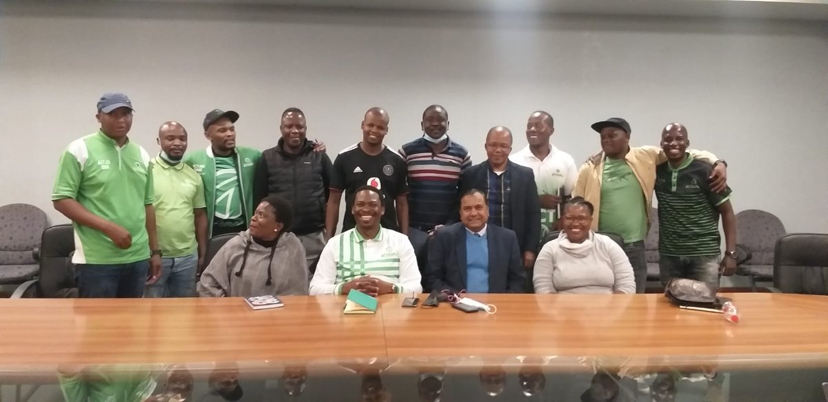 thevoicetshwane's tweet photo. Tshwane REC (Regional Executive Committee) concluded a fruitful meeting today together with Provincial Chairperson Bongani Baloyi. 
As of now, Alderman Derrick Kissonduth will form part of the REC.@BonganiBaloyiBB @Action4SA @DonaldButhane @mark_boikanyo @tumelo_phaahla https://t.co/fWbL4FrIhA