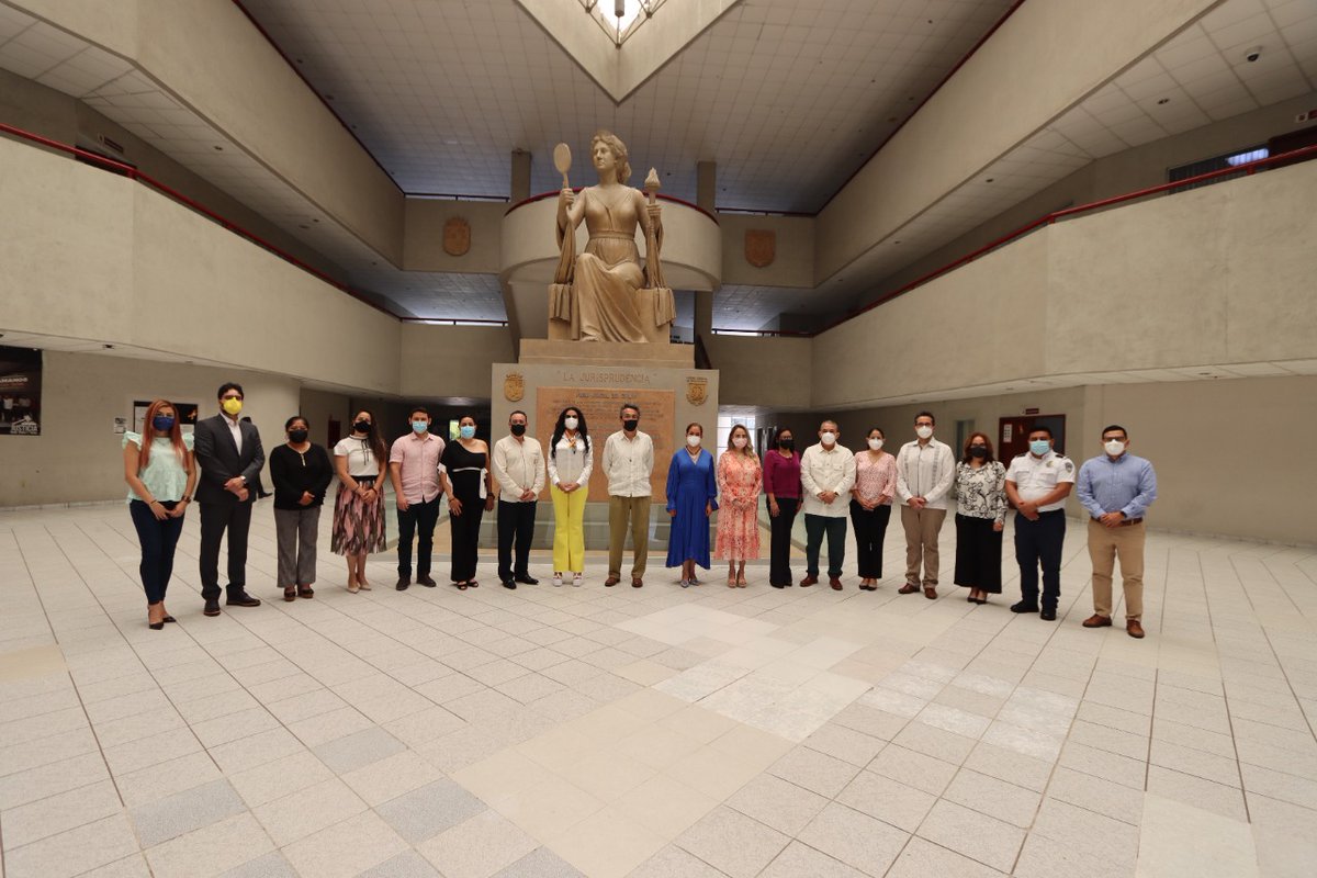 CICAD_OEA's tweet photo. Esta semana @CICAD_OEA, en colaboración con @SEGOB_mx, @CONADICmx y @StateINL, impartió el taller práctico "Principios Básicos para la Implementación del Programa de #Justicia Terapéutica" a 32 operadores del estado de Chiapas, #México. @PJE_Chiapas @MisionMexOEA @USAmbOAS https://t.co/7wYsRSThs0