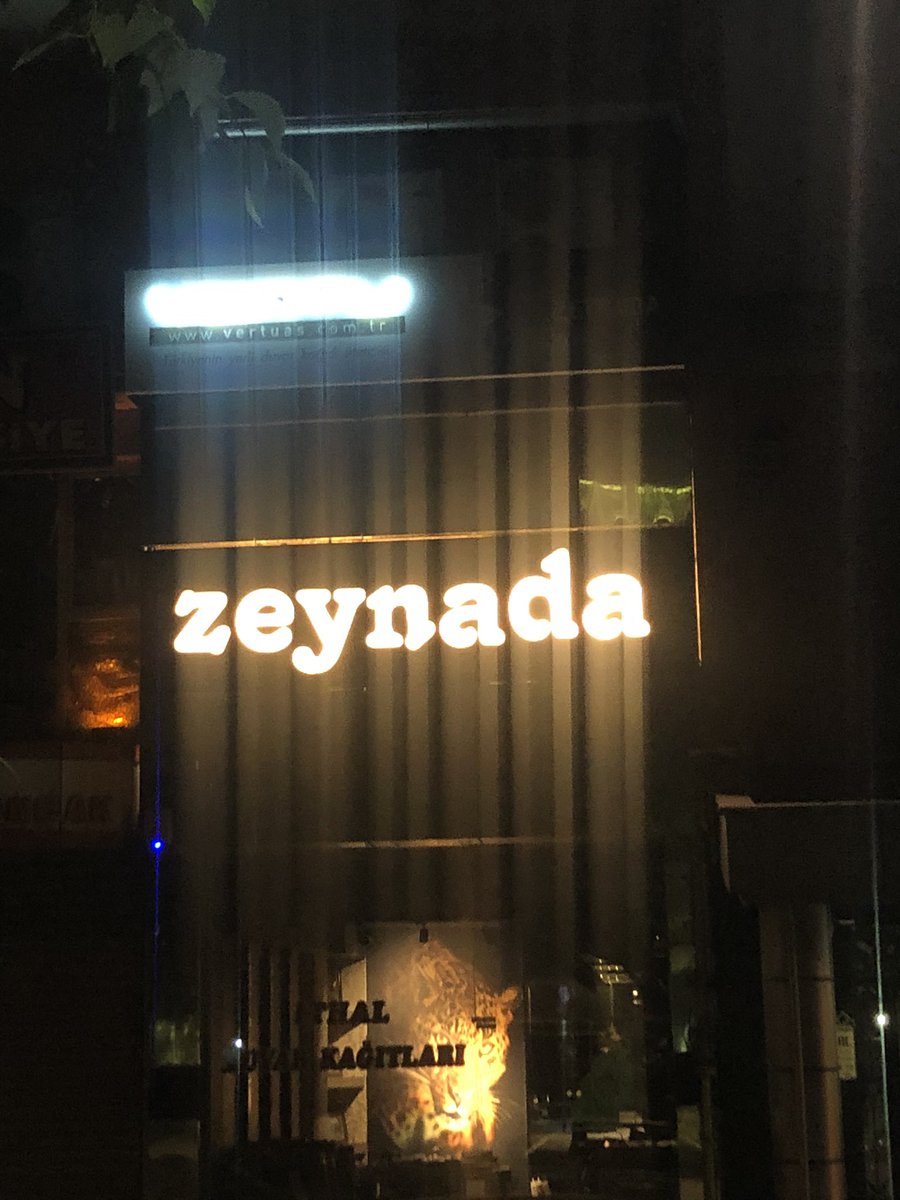 faceofoyku's tweet photo. doğrusunu unuttum neydi bu kızın adı https://t.co/vGW66FgnDT