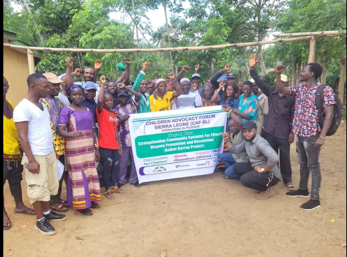 yppdorg's tweet photo. Land disputes are among vividly known conflicts in the #KolhatBarrayProject operational areas. Our partner, Children's Advocacy Forum in Pujehun resolves disputed Kansa city land that has seen heightened unrest between residents of Gbanahun & Bomie in Peri Chiefdom. @CORDAID_SL https://t.co/hcIIePlhrE