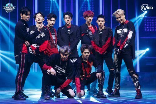 exoIphobic's tweet photo. exo backstage mcountdown photos; a thread https://t.co/IA865nDHR5