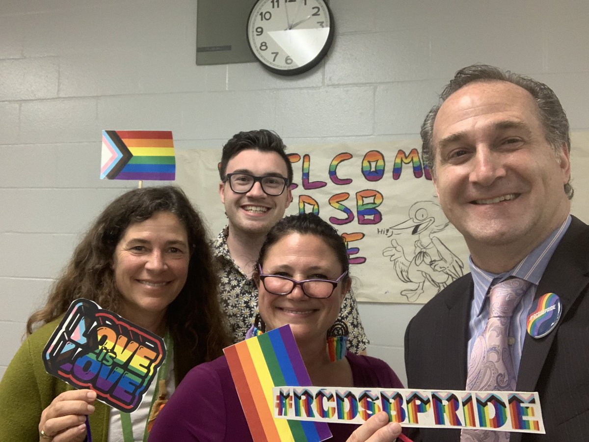 Buffone_Pino's tweet photo. 🌈🙌🏻Awesome to take part in the first ever @RCDSB Pride Student Forum this aft! Thx to System Principal, Amy Johnson @Equity_RCDSB, for coordinating this initiative… and to Char, one of our amazing @RCDSBStudents, for making me the pin!🙌🏻🌈Thx @Nic_Edge1 for your presence too!👇🏻 https://t.co/c1hOsztpgx