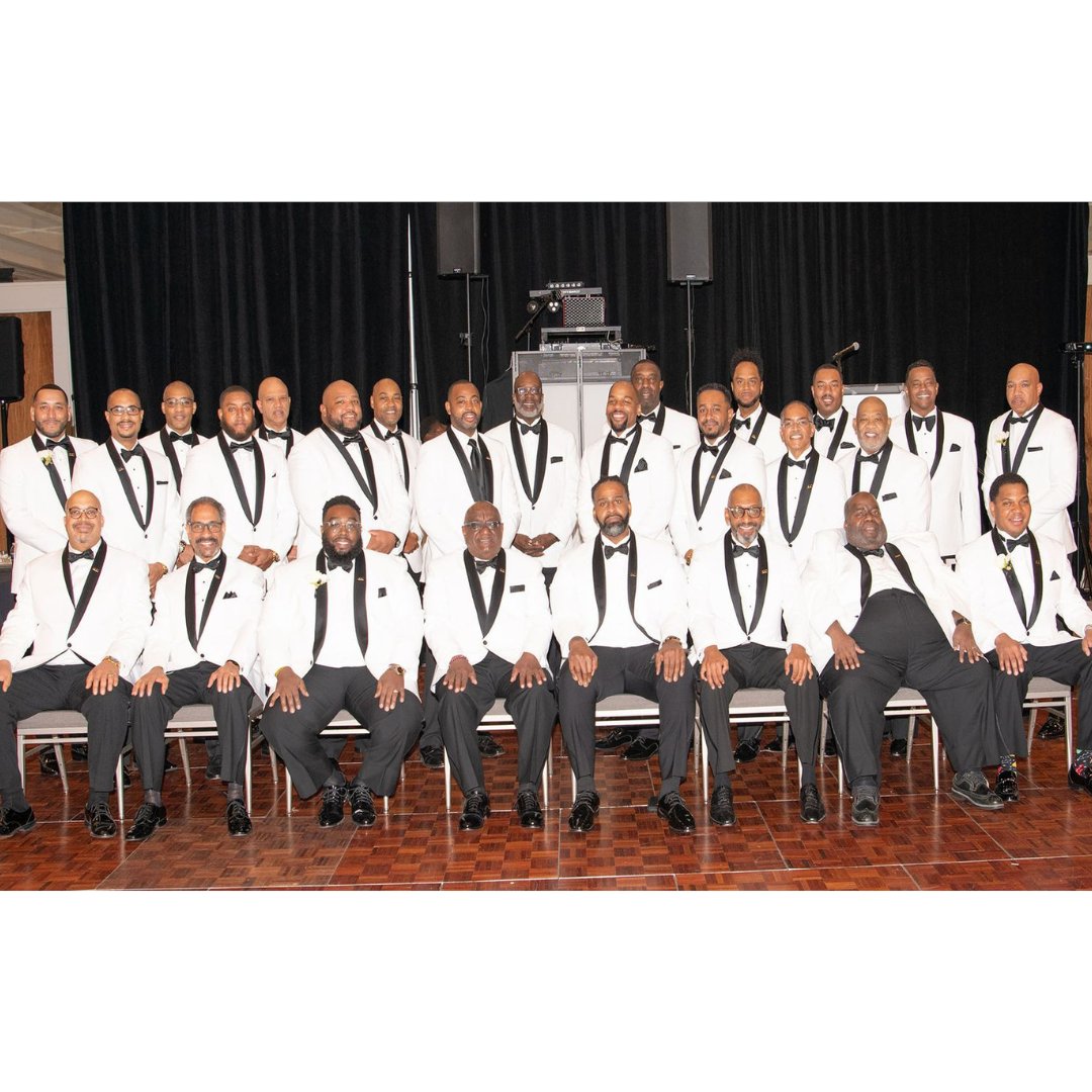 LiteracyNHood's tweet photo. This week's #ClevelandsBest is 100 Black Men of Cleveland which since 1998, has followed its mission to provide African Americans services in #Cleveland. 
https://t.co/g12A3v7YTl

#LiteracyInTheHood #BeAReadingRoleModel #RaisingReaders #Books #Literacy #Nonprofit  #ReadFor15Mins https://t.co/EnBvA3IoLc