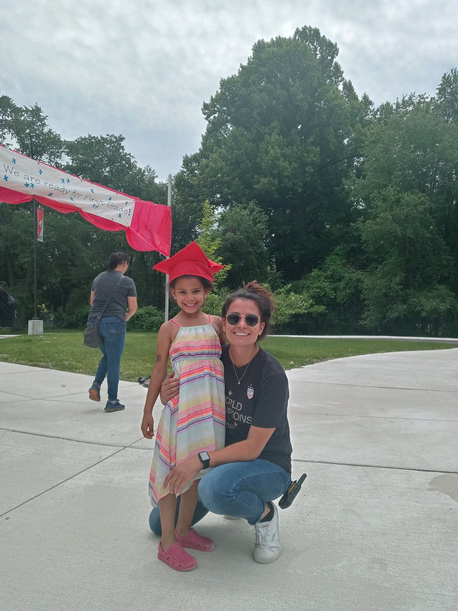 venessa zverotic, MSW, Ed. S tweet media