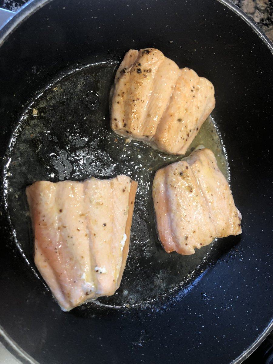 Shes_ElectricUK's tweet photo. 💥Creamy Salmon & Chilli Pasta!! Inspired By Chef G!! 🍣 🌶 🧀 🧄🧡💥 #DinnerWinner #FoodPorn @AndrewGoldson1 https://t.co/iJFJDWVF39