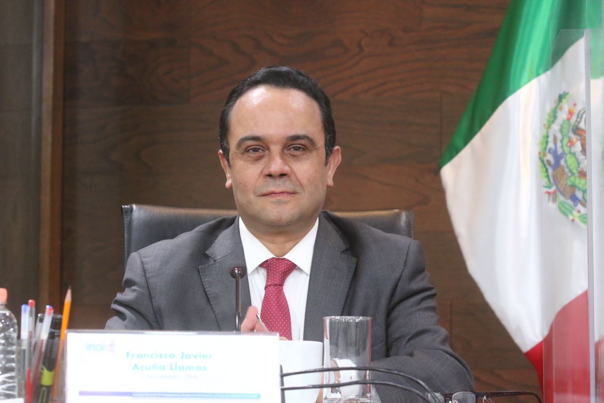 INAImexico's tweet photo. ➾ #SesiónEnVivoINAI Se aprueba el proyecto del comisionado @f_javier_acuna que REVOCA la respuesta del @Conacyt_MX y le instruye que entregue versión pública del expediente relativo al proceso para designar o ratificar al director del @CIDE_MX. https://t.co/kk7ft7uYjG