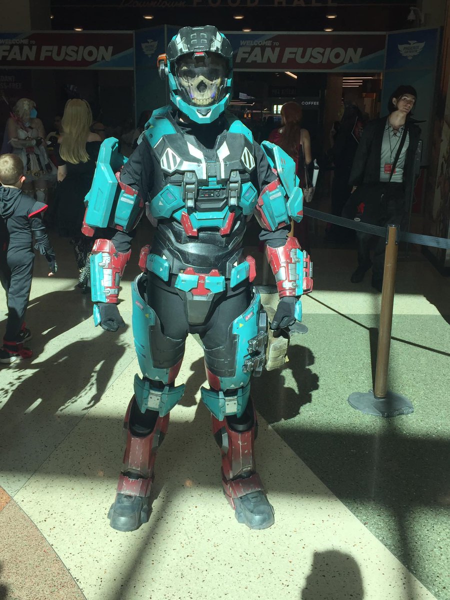 NerdForgeDesign's tweet photo. I goofed and almost forgot to post pics of me repping the @405th at Phoenix Fan Fusion the other weekend! It was a great time and a wonderful opportunity to connect w/ members of the southwest regiment. https://t.co/aVb9T9YERX