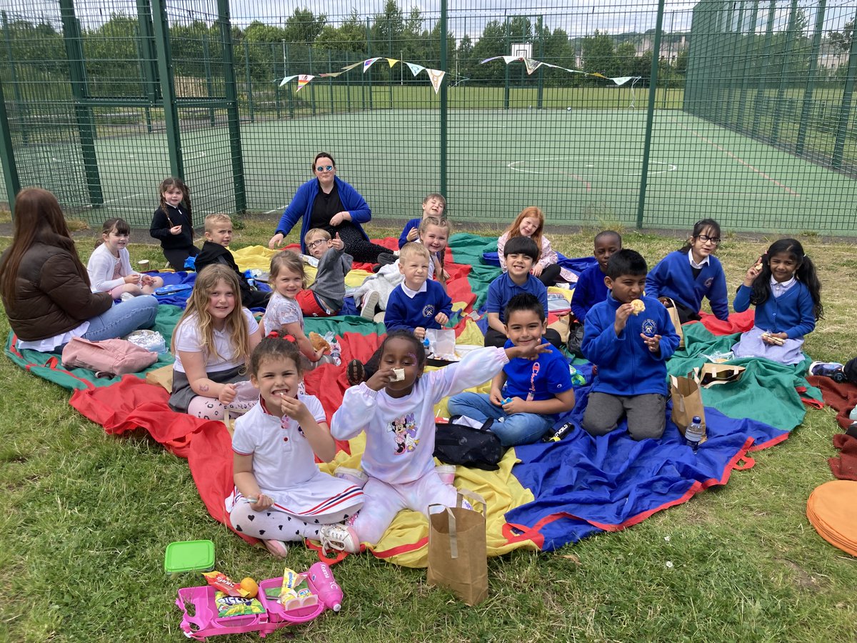 BroomhousePS P3 tweet media