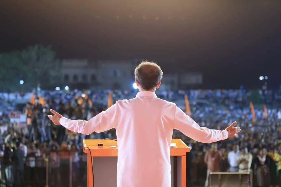 SanjayShirsat77's tweet photo. संभाजीनगरात आवाज कुणाचा?

फक्त शिवसेनेचा! 🚩

#Sanjay_Shirsat #MLA_WEST
#Shivsena #Sambhajinagar https://t.co/ckj9WVFBaS
