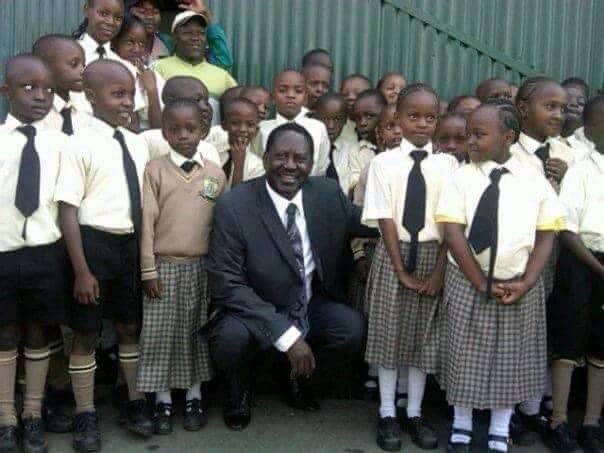 MRSMuruguu's tweet photo. Azimiooooooooooooooooooooo Jibu Inawezekana kama wewe ni mwana wa baba @RailaOdinga.
@MuruguKaritu @silasjakakimba Let’s go! Like and retweet Ifikie familia yote ya Azimio💙💙❤️🙏 https://t.co/cdGa7U4uRv