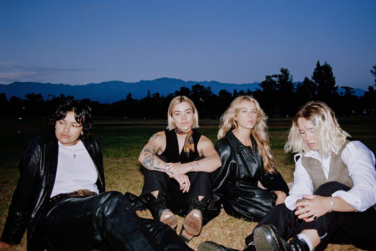 GIRLS MAKE WE WANNA DIE IS FINALLY OUT. This song is a reflection on young first love, especially young first gay love. As queer people, many of our first love stories are born in secrecy, sometimes unrequited and painful. We hope you love it 🤍

theaces.ffm.to/gmmwd