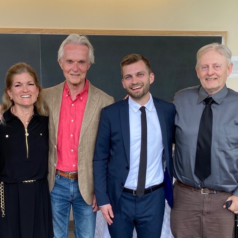 CATLab20's tweet image. Congratulations to Hunter and successful defense of this Thesis. In a great collaboration the Lamichhane and Nuermberger labs in the School of Medicine, exciting translational advances have been made against @mycobacterial diseases TB and M. abscessus.