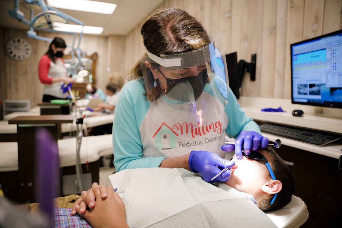 MooreMediaGroup's tweet image. Some sweet photos we shot for Milling Pediatric Dentistry last month. Getting good #marketing pics is easy when the subjects are this adorable!