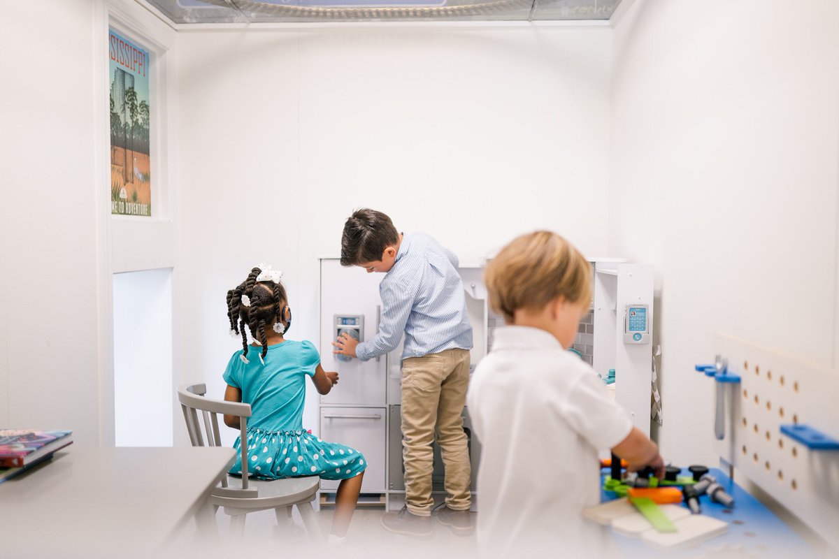 MooreMediaGroup's tweet image. Some sweet photos we shot for Milling Pediatric Dentistry last month. Getting good #marketing pics is easy when the subjects are this adorable!