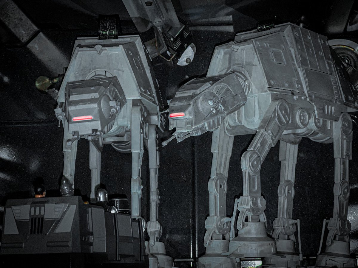 CalebLL's tweet image. Recreating #RiseoftheResistance with Disney products @DisneylandToday #ATATPopcornBucket #EscapePod