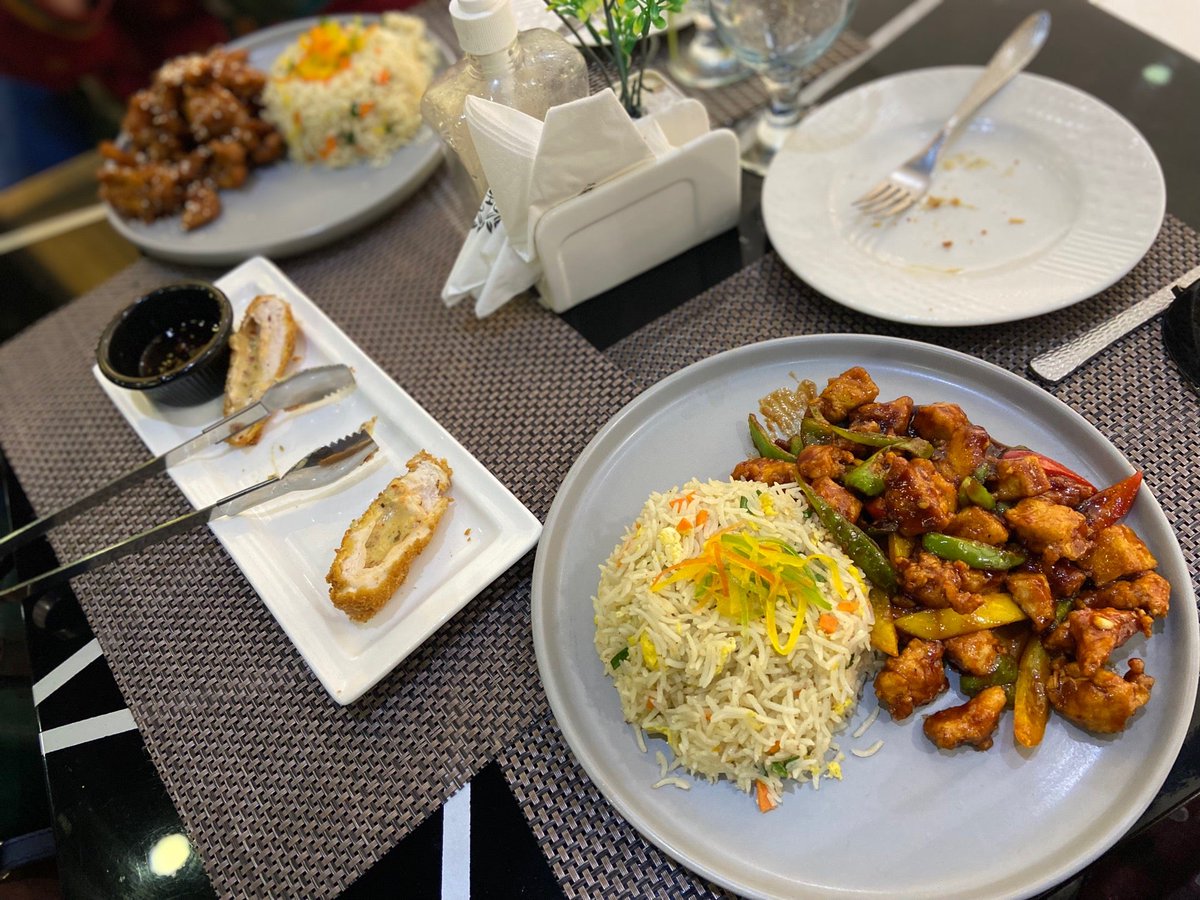 TheSanaK's tweet photo. ..βMid-Week Hangout With The Boss..!βπ
#OfficeStories #KamliOnceAgain #Wednesday #JuneDiaries! ⨠(@ Arcadian Cafè in Lahore, Punjab) https://t.co/U74l499GEI https://t.co/vAF0osXmeH