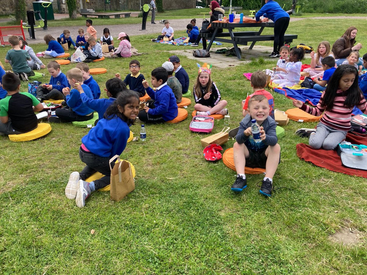 BroomhousePS P3 tweet media