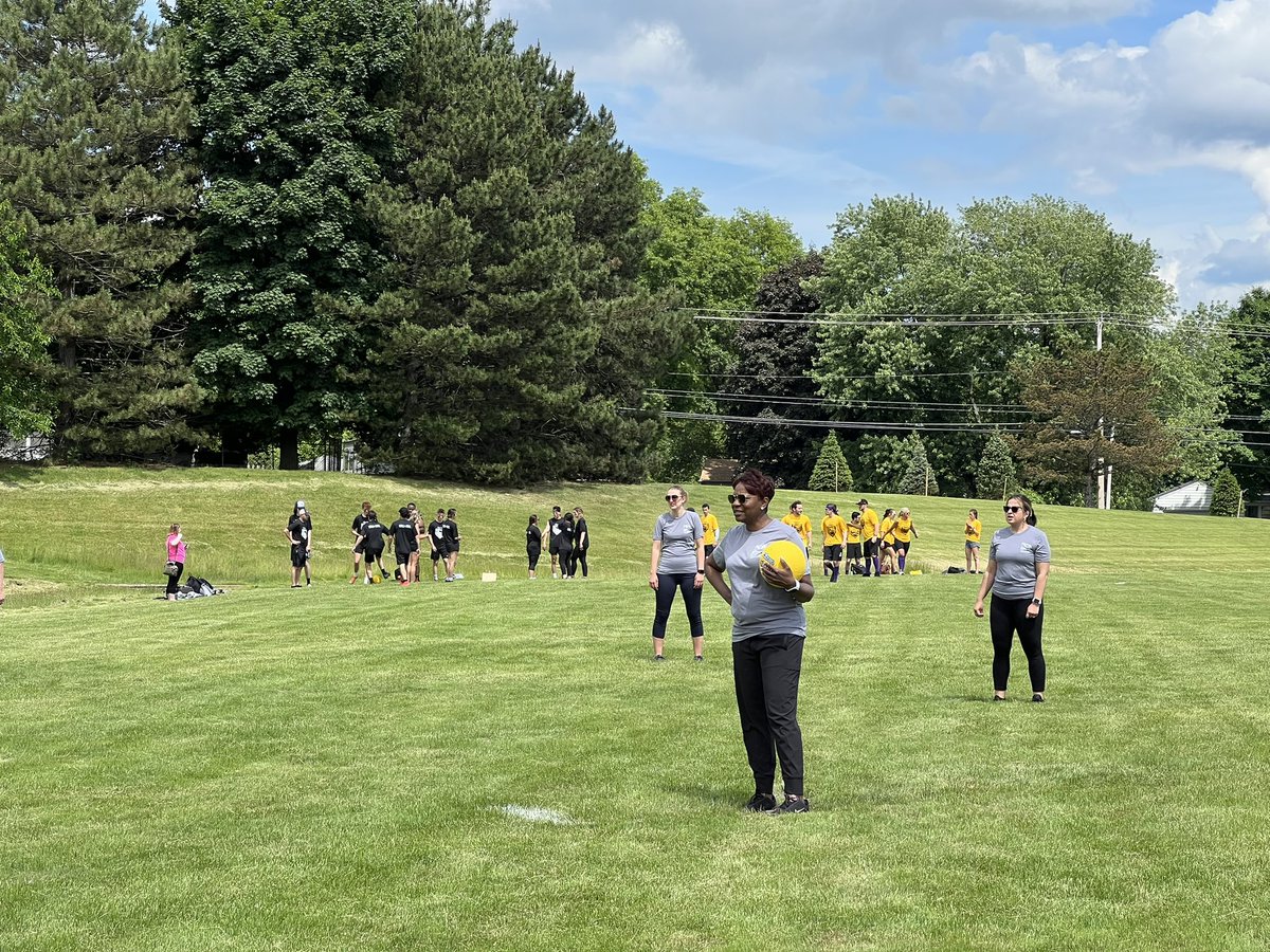 UnitedWayROCFLX's tweet photo. At the 2022 @Wegmans Kickball Tournament benefiting United Way! #MakeWayForGood https://t.co/X69qKeAuzM