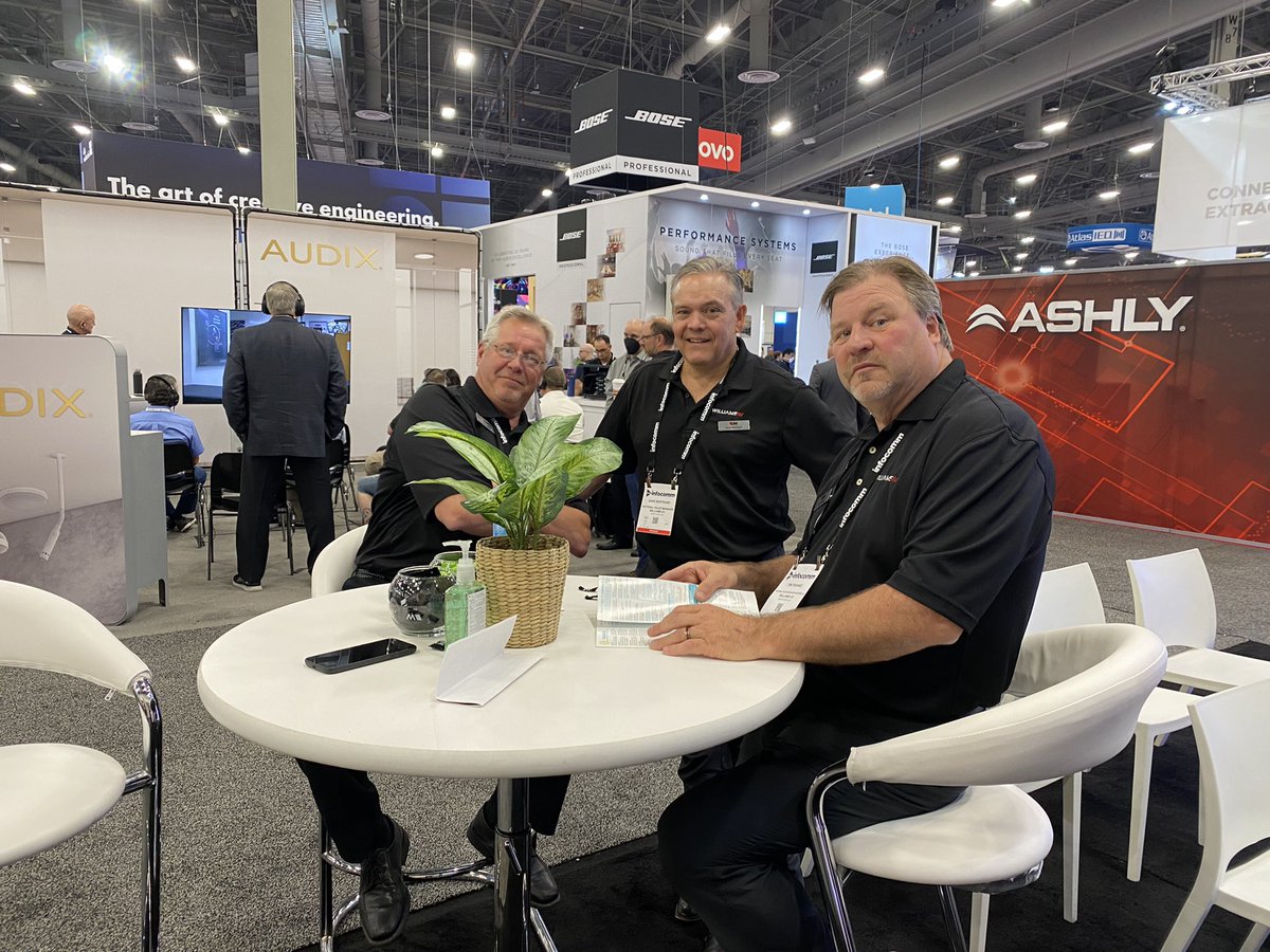 Nancy Blanchard🇨🇦🇺🇸 tweet media