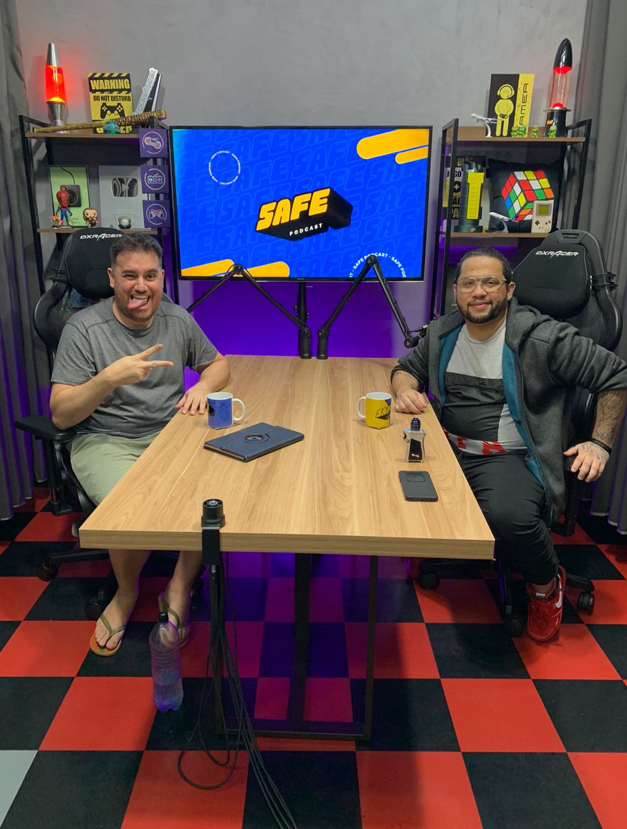 SafePodcast_'s tweet photo. A resenha hoje teve uma história mais louca que a outra...
Valeu demais pela presença Zé...muito sucesso!!! https://t.co/xNHcjDXEOE