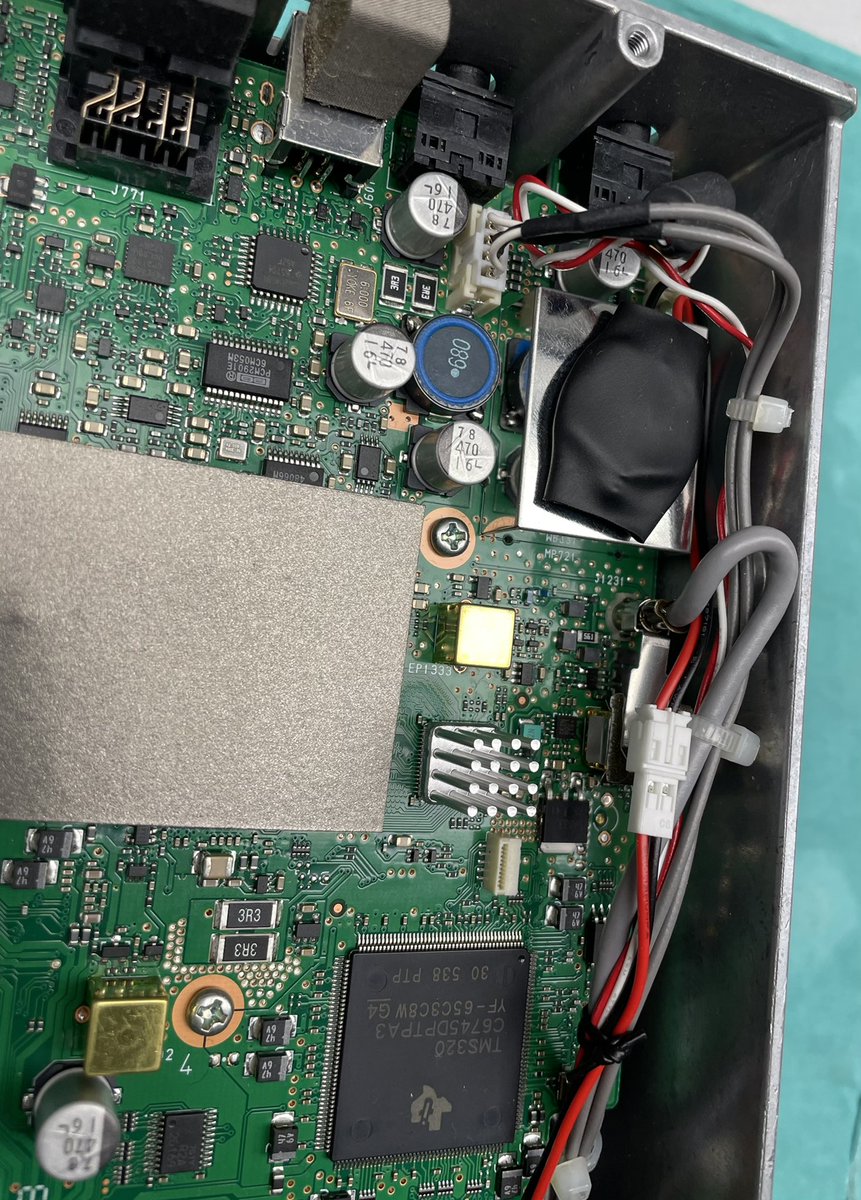 ea4hi's tweet photo. Well, I have already fixed my ICOM 7300 and ICOM 9700 battery problem with style! Rechargeable battery Panasonic ML2020. Thanks to @rbarrioss https://t.co/zMEk3AqX8a