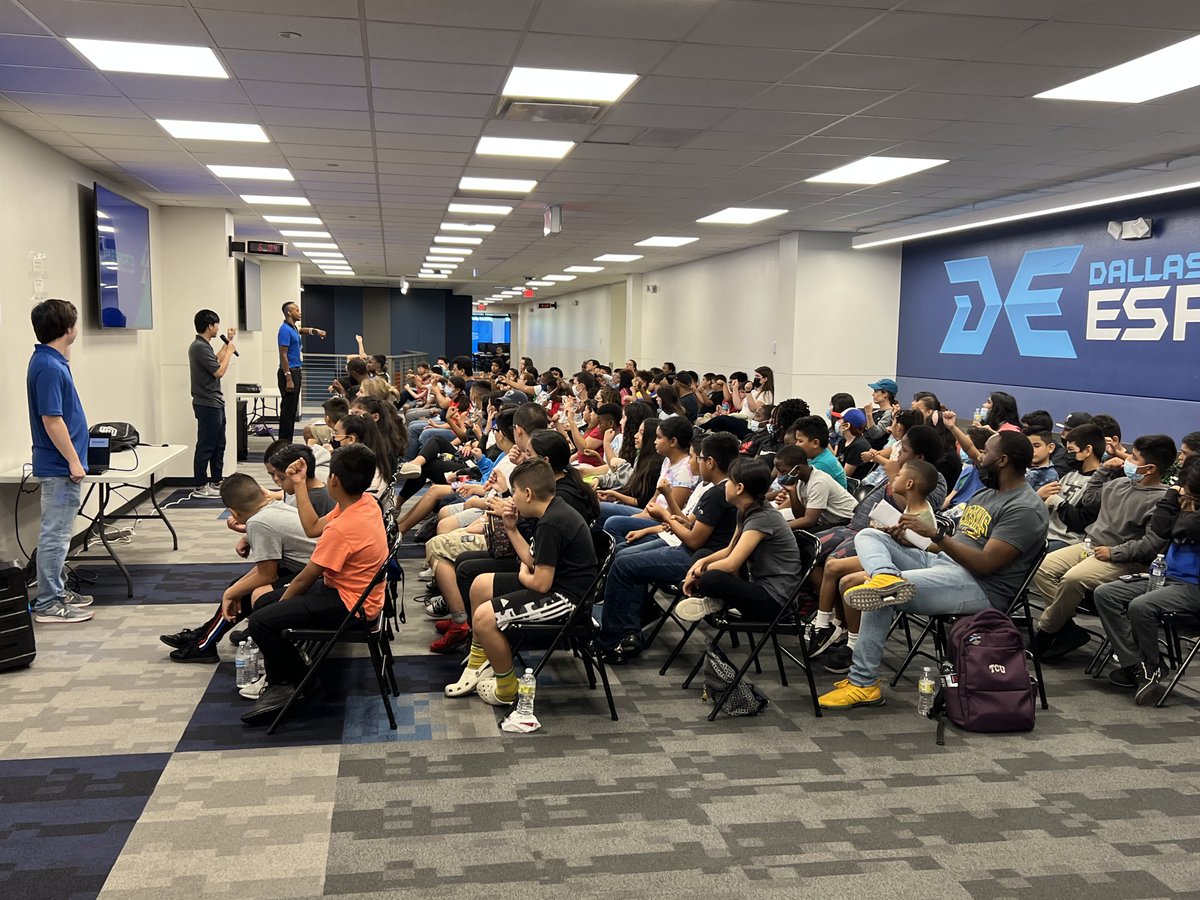 disdactivities's tweet image. DAY 3 of ESports Camp is ready to LEVEL UP! 

The future is right here @dallasschools 

#ESports #DallasISDProud #LevelUp #Gaming 

@TrusteeHenry 
@edwinflorestroy 
@DanforDISD 
@MarshallforDISD 
@joyceforeman16 
@benfordisd 
@for_isd 
@JoeCarreon 
@CamileDWhite1 
@shannontrejo