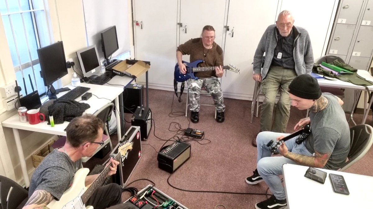 Russ Giles tweet media